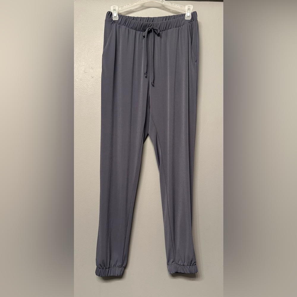 Brigette Brianna Joggers Size Medium Gray Lightweight Pockets NWT